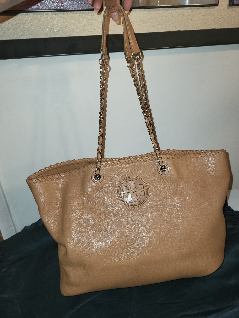 Tory Burch Tan Leather Tote with Chain-Strap/ Comes With COA EUC - Picture 2 of 10